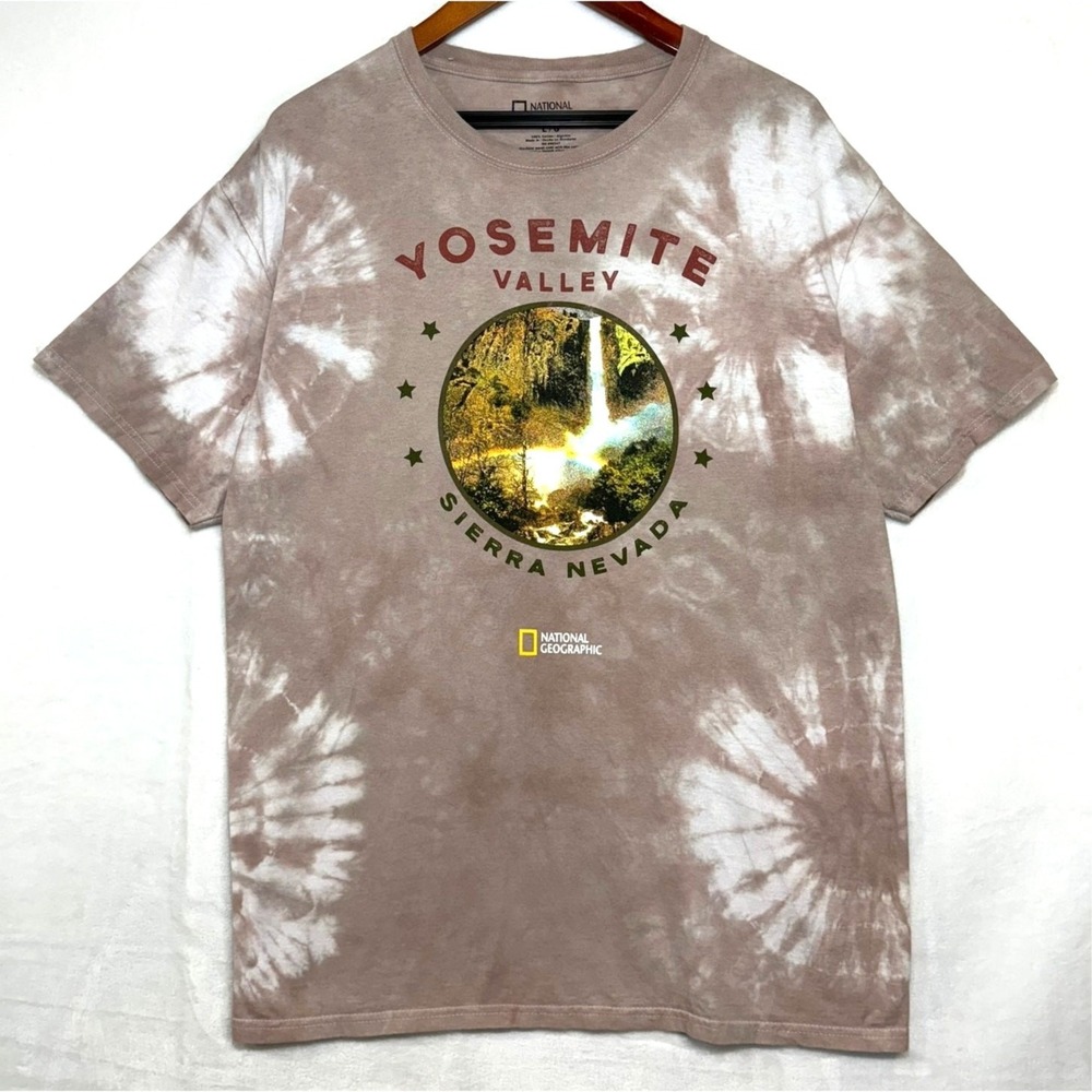 National‎ Geographic Sierra Nevada Yosemite Valley Large Tee Shirt Tie-Dye Beige